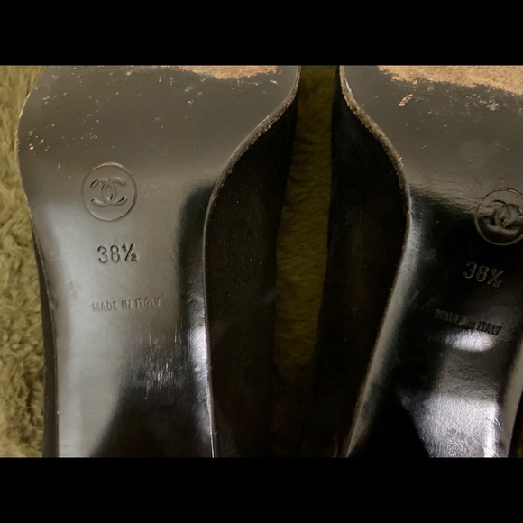 Black CHANEL Elegant Heels - Picture 7 of 7